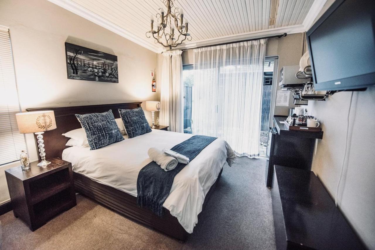 Cottonwood Guesthouse Oasis Bloemfontein Exterior foto