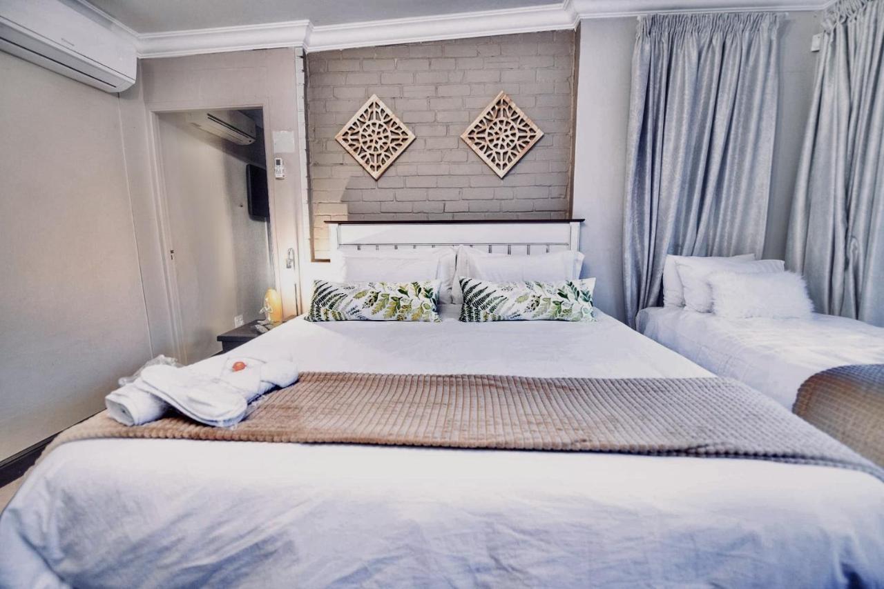 Cottonwood Guesthouse Oasis Bloemfontein Exterior foto